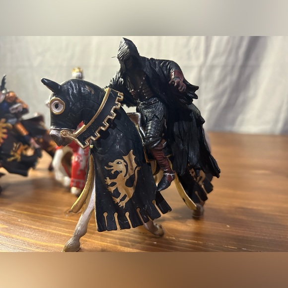 Papo Knights and horses Set of 4 - Picture 8 of 11